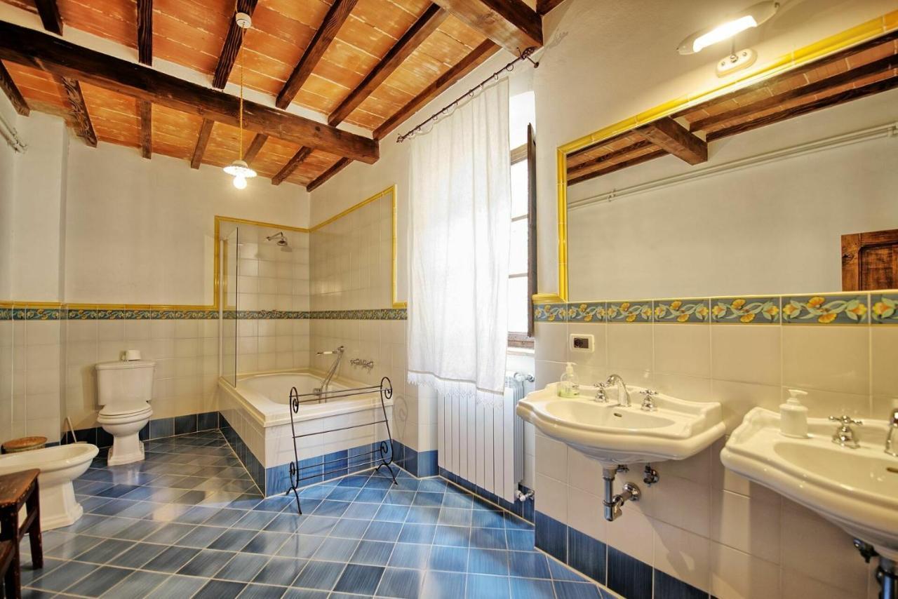 Villa Capolona By Posarellivillas Calbenzano Kültér fotó